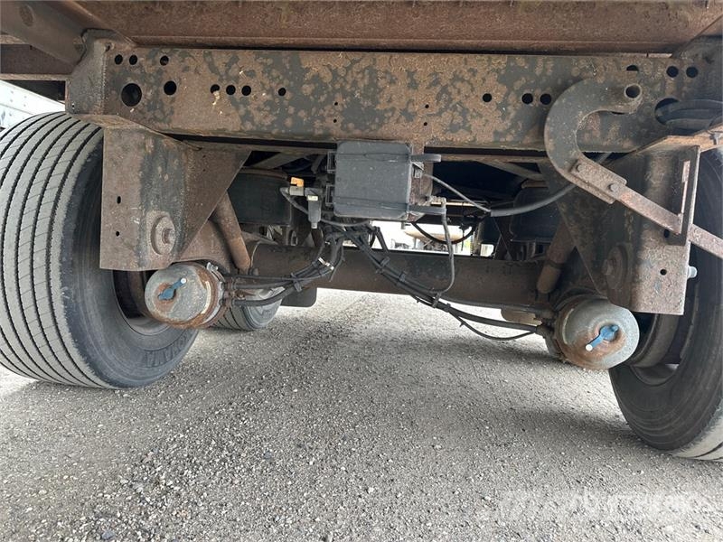 Utilty VS2DX 53 ft x 102 in T/A Van Trailer Furgons