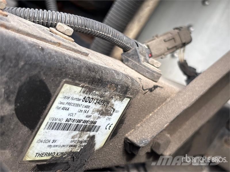 Vanguard 1RBR5305 Poluprikolice hladnjače