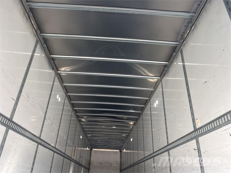 Vanguard 53 ft T/A Van Trailer ボックスボディートレーラー