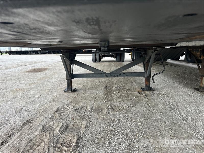 Vanguard 53 ft x 102 in T/A Van Trailer Furgons