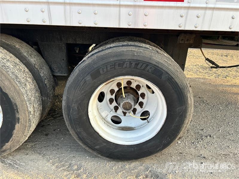Vanguard 53 ft x 102 in T/A Van Trailer Skappåbygg
