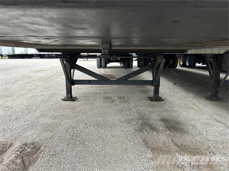 Vanguard 53 ft x 102 in T/A Van Trailer Furgons