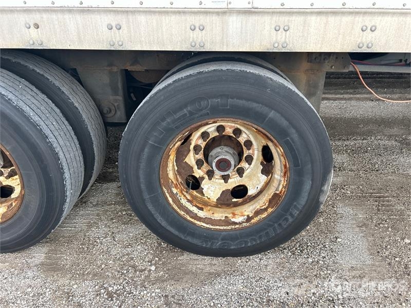 Vanguard 53 ft x 102 in T/A Van Trailer Furgons