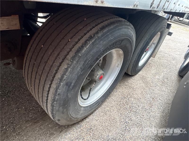 Vanguard 53 ft x 102 in T/A Van Trailer Remorque Fourgon