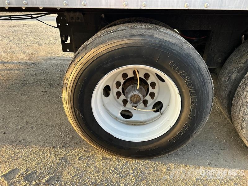 Vanguard 53 ft x 102 in T/A Van Trailer Skappåbygg
