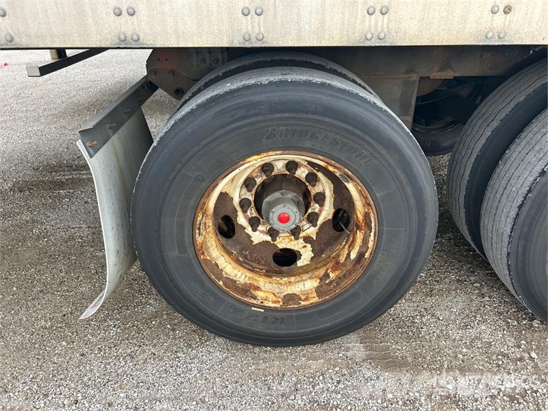 Vanguard 53 ft x 102 in T/A Van Trailer Furgons
