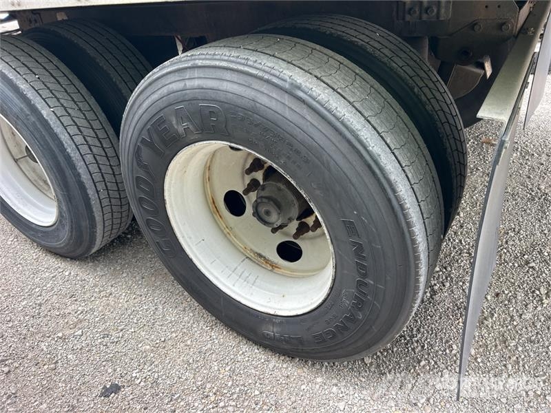 Vanguard 53 ft x 102 in T/A Van Trailer Skappåbygg