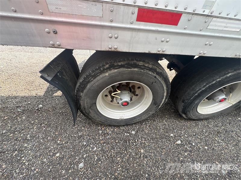 Vanguard 53 ft x 96 in T/A Van Trailer Furgons