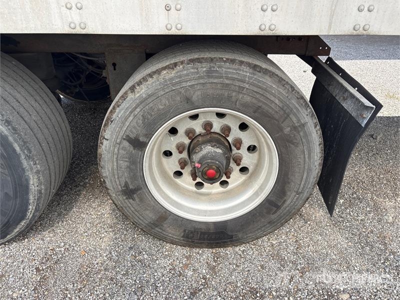 Vanguard 53 ft x 96 in T/A Van Trailer Furgons