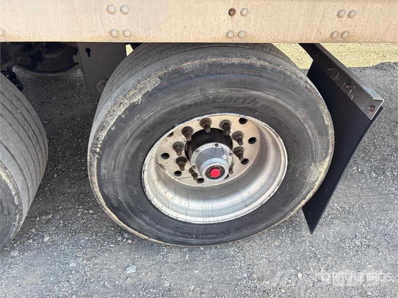 Vanguard 53 ft x 96 in T/A Van Trailer Furgons