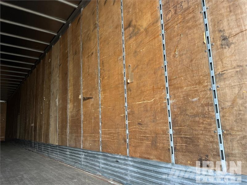 Vanguard MaxCube 53 ft x 102 in T/A Van Trailer Furgons