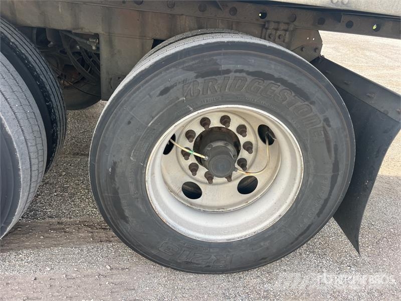 Vanguard Maxcube 53 ft x 102 in T/A Van Trailer Box Trailers