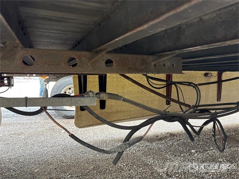 Vanguard MaxCube 53 ft x 102 in T/A Van Trailer Furgons