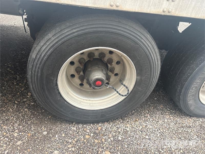 Vanguard MaxCube 53 ft x 96 in T/A Van Trailer Rimorchi cassonati