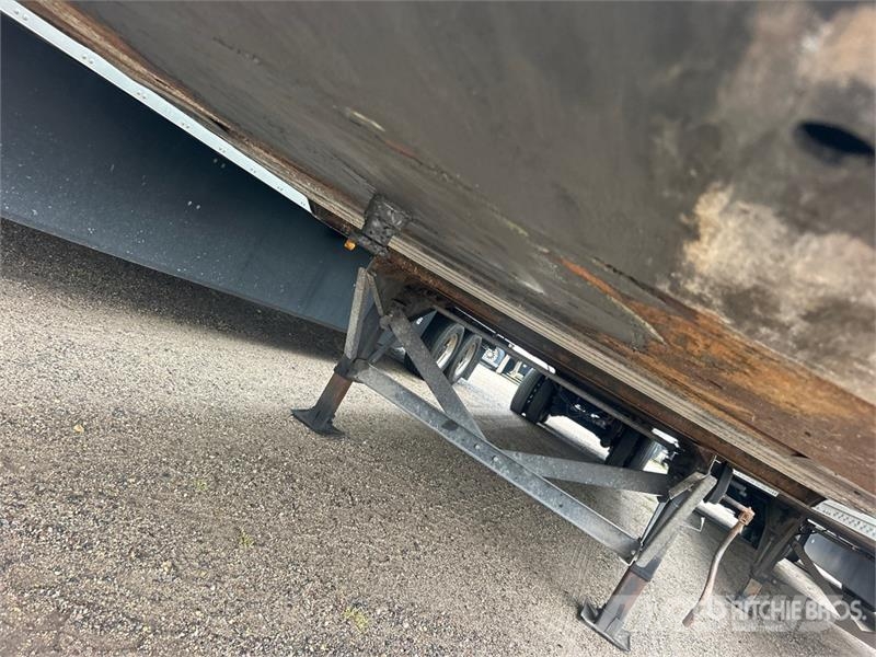 Vanguard MaxCube 53 ft x 102 in T/A Van Trailer Remorque Fourgon