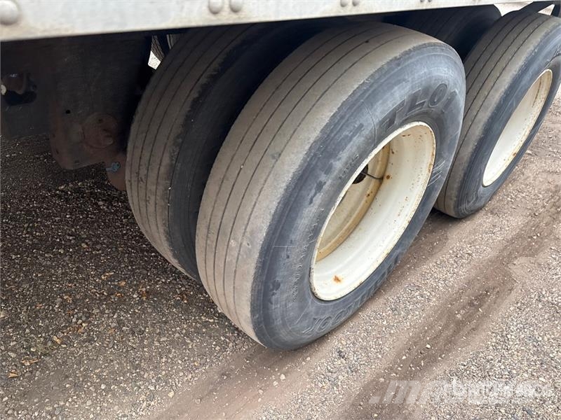 Vanguard MaxCube 53 ft x 102 in T/A Van Trailer Причепи-фургони