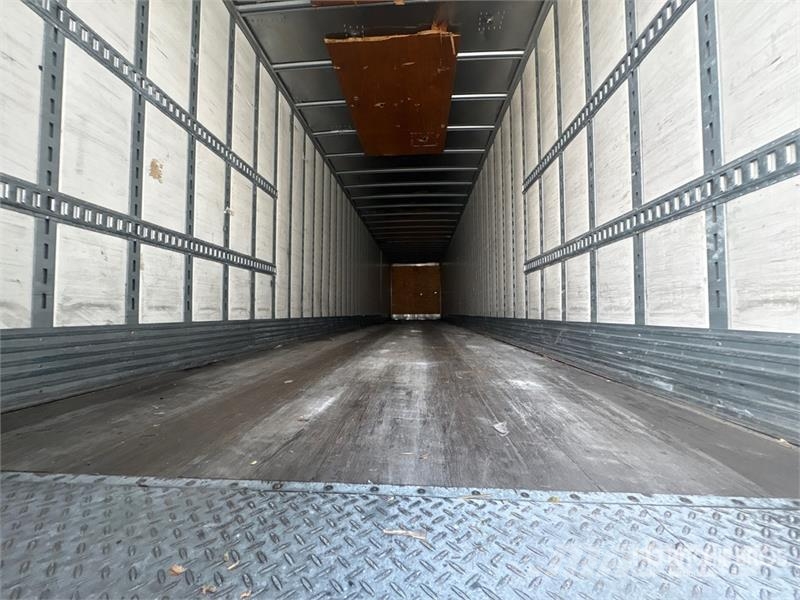 Vanguard MaxCube 53 ft x 96 in T/A Van Trailer Furgons