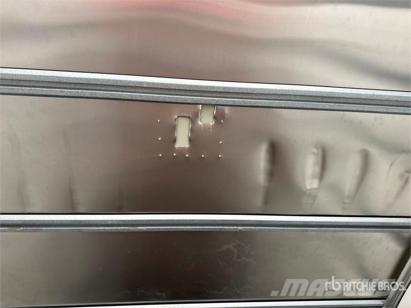 Vanguard MaxCube 53 ft x 102 in T/A Van Trailer Remorque Fourgon