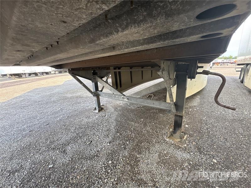 Vanguard MaxCube 53 ft x 102 in T/A Van Trailer Furgons