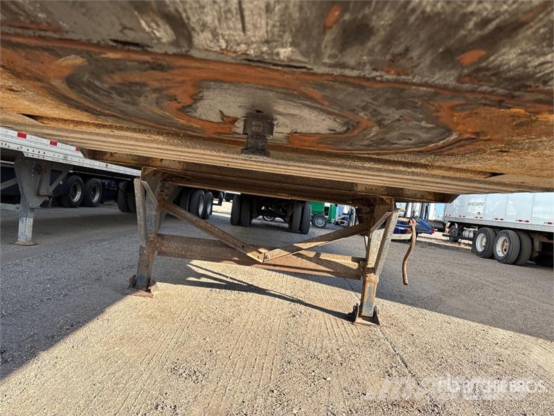 Vanguard MaxCube 53 ft x 102 in T/A Van Trailer Furgons