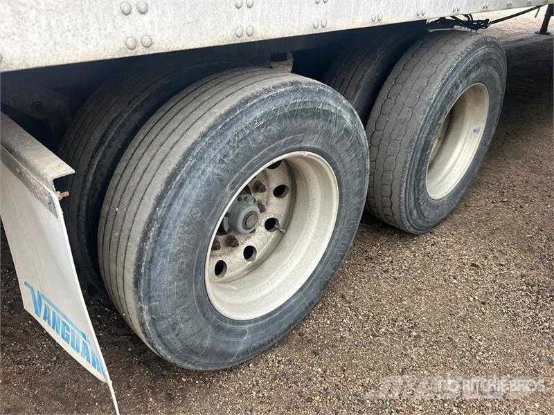 Vanguard MaxCube 53 ft x 102 in T/A Van Trailer Remorque Fourgon
