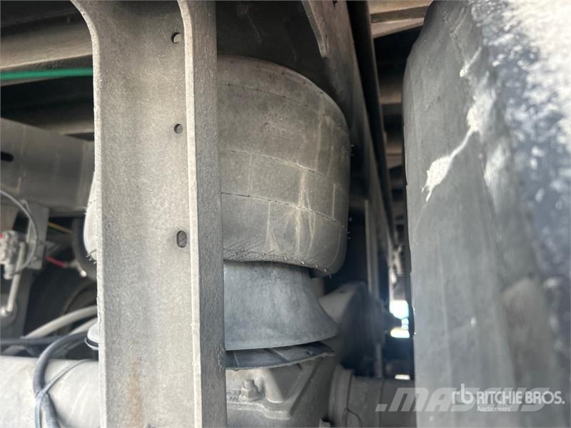 Vanguard MaxCube 53 ft x 102 in T/A Van Trailer 厢式拖车