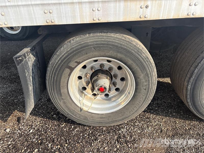 Vanguard MaxCube 53 ft x 96 in T/A Van Trailer Furgons