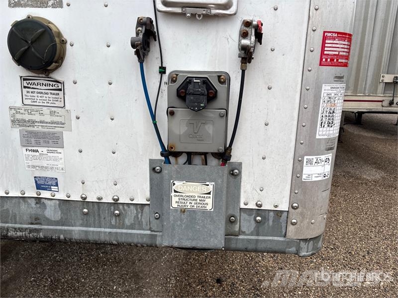 Vanguard MaxCube 53 ft x 102 in T/A Van Trailer 箱體拖車