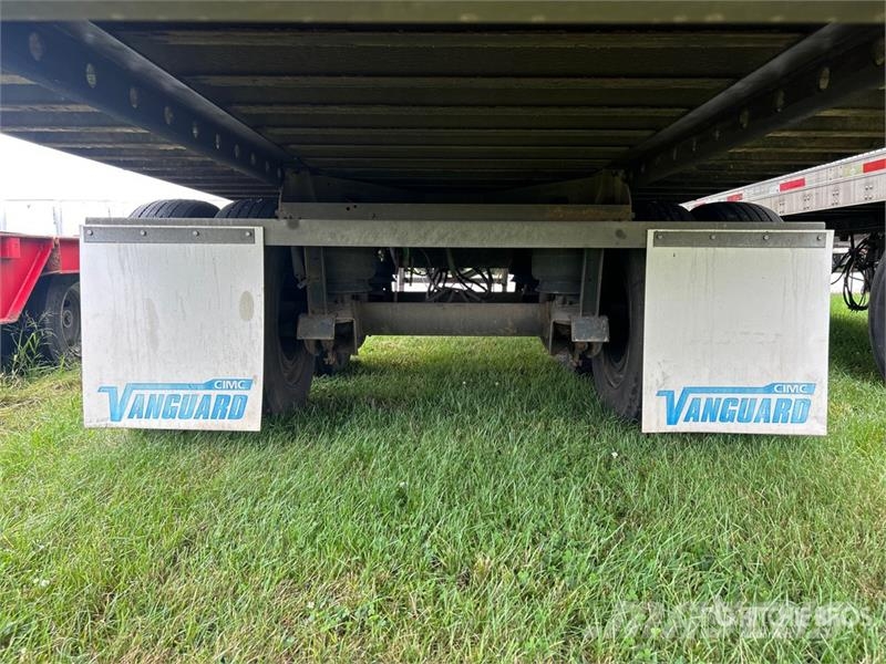 Vanguard MaxCube 53 ft x 102 in T/A Van Trailer Remorque Fourgon