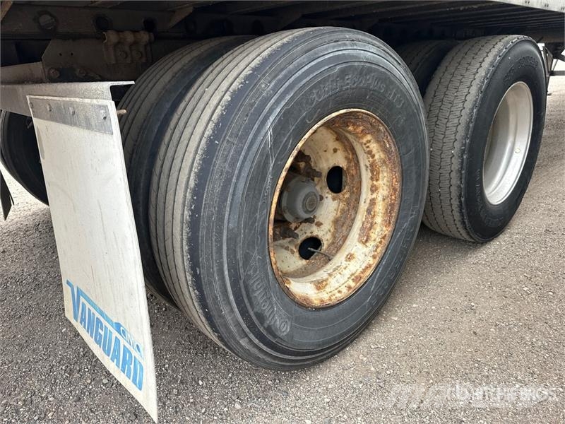 Vanguard MaxCube 53 ft x 102 in T/A Van Trailer 箱體拖車
