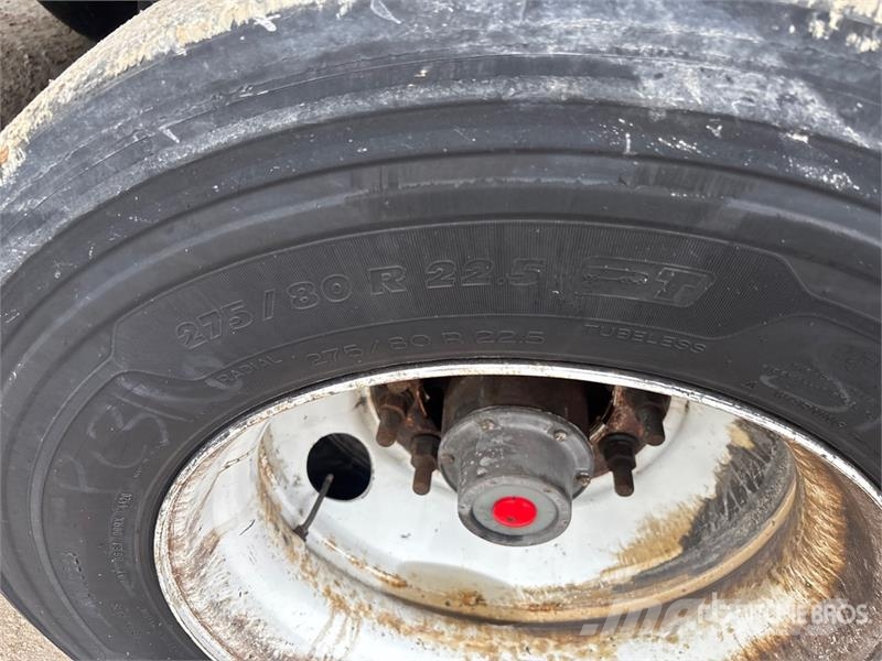 Vanguard REM VXP 53 ft x 102 in T/A Van Trailer Przyczepy ze skrzynią zamkniętą