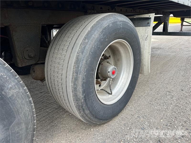 Vanguard VXP 53 53 ft x 102 in T/A Van Trailer 箱體拖車