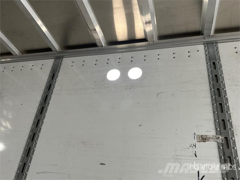 Vanguard VXP 53 53 ft x 102 in T/A Van Trailer 箱體拖車