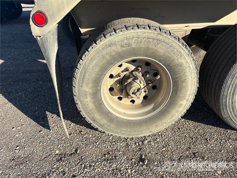 Vantage 53 ft T/A Frameless End Dump Trailer Reboques basculantes