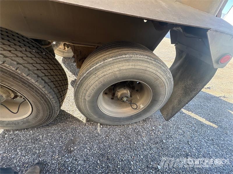Vantage 53 ft T/A Frameless End Dump Trailer Reboques basculantes