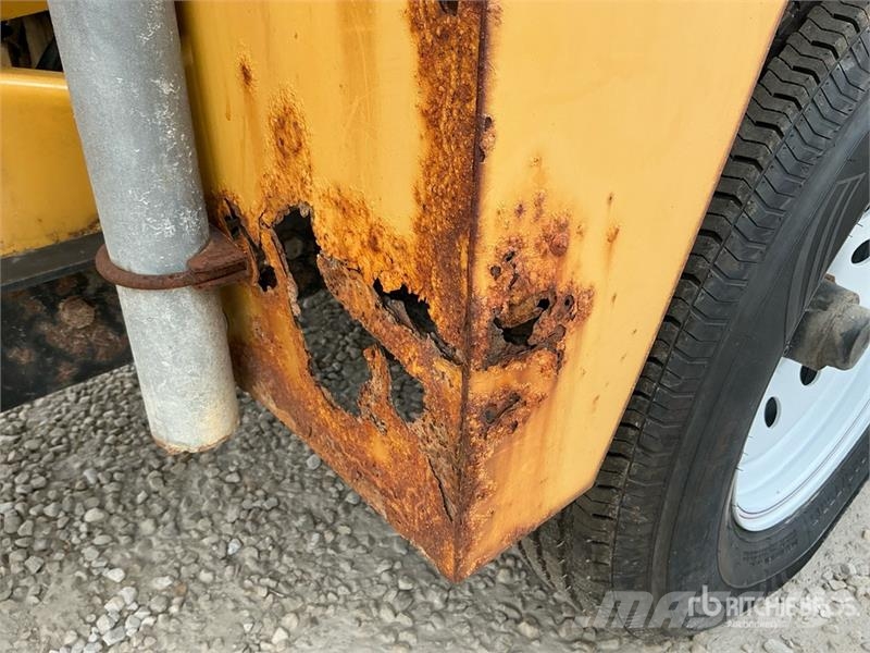 Vermeer BC1000XL Tow-Behind Wood Chipper Trituradoras de madera