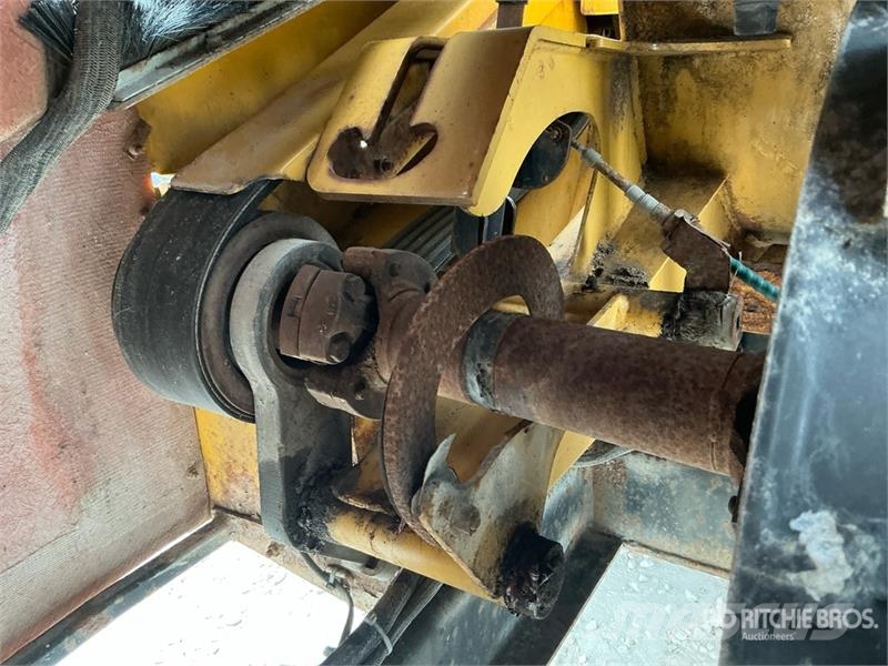 Vermeer BC1000XL Tow-Behind Wood Chipper Trituradoras de madera