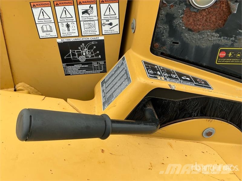 Vermeer BC1000XL Tow-Behind Wood Chipper Trituradoras de madera