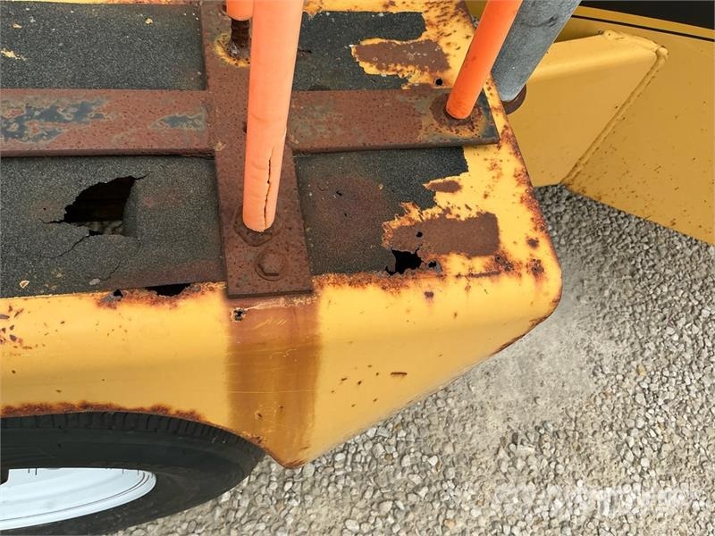 Vermeer BC1000XL Tow-Behind Wood Chipper Trituradoras de madera