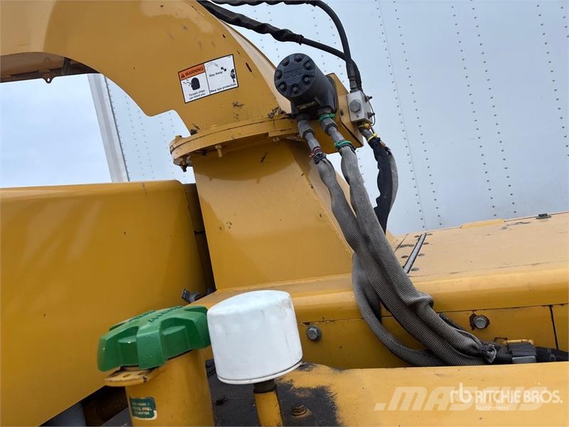 Vermeer BC2000XL Tow-Behind Wood Chipper Holzhäcksler