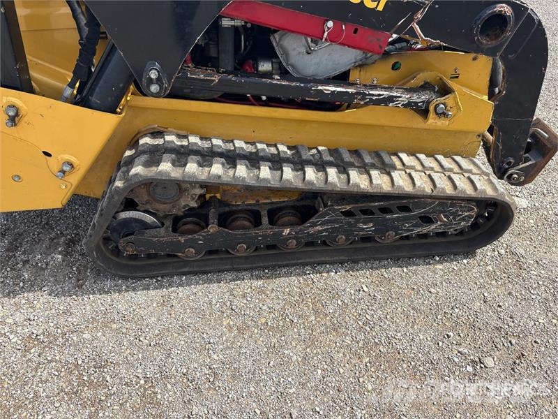Vermeer CTX100 Compact Track Loader Lietoti riteņu kompaktiekrāvēji