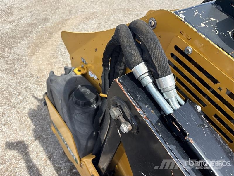 Vermeer CTX100 Compact Track Loader Lietoti riteņu kompaktiekrāvēji