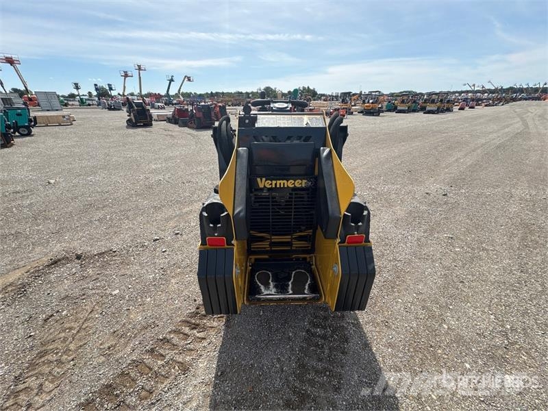 Vermeer CTX100 Compact Track Loader Lietoti riteņu kompaktiekrāvēji