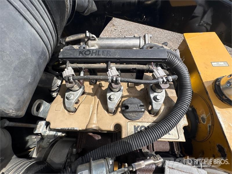 Vermeer CTX100 Mini Compact Track Loader لوادر انزلاقية التوجيه