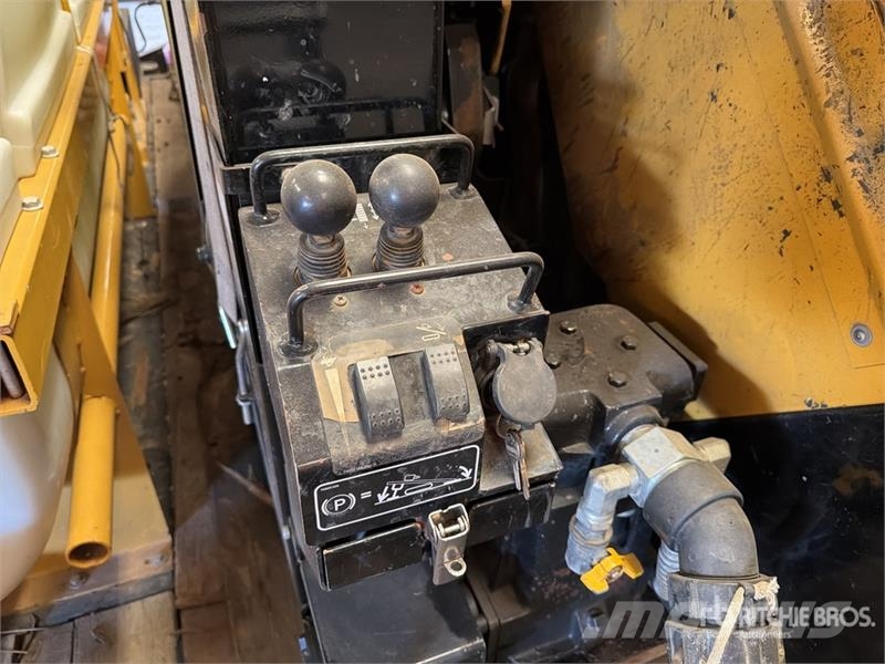 Vermeer D10X15III Directional Drill w/2021 Behnke CBCT1920 Oprema za horizontalno usmereno bušenje