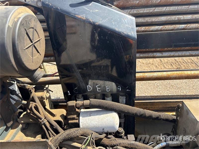 Vermeer D16X20II Directional Drill 水平掘削リグ