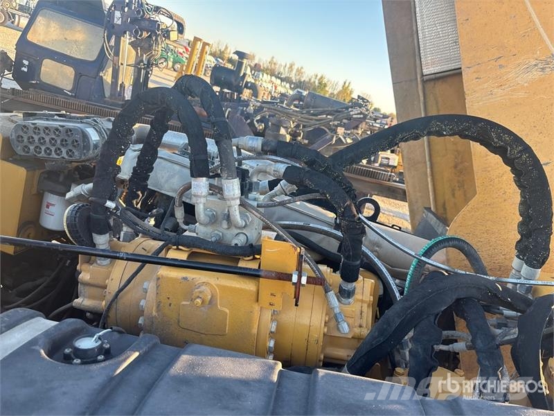 Vermeer D24X40 Directional Drill Oprema za horizontalno usmereno bušenje