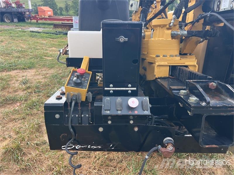 Vermeer D24x40II Directional Drill Обладнання для горизонтального буріння