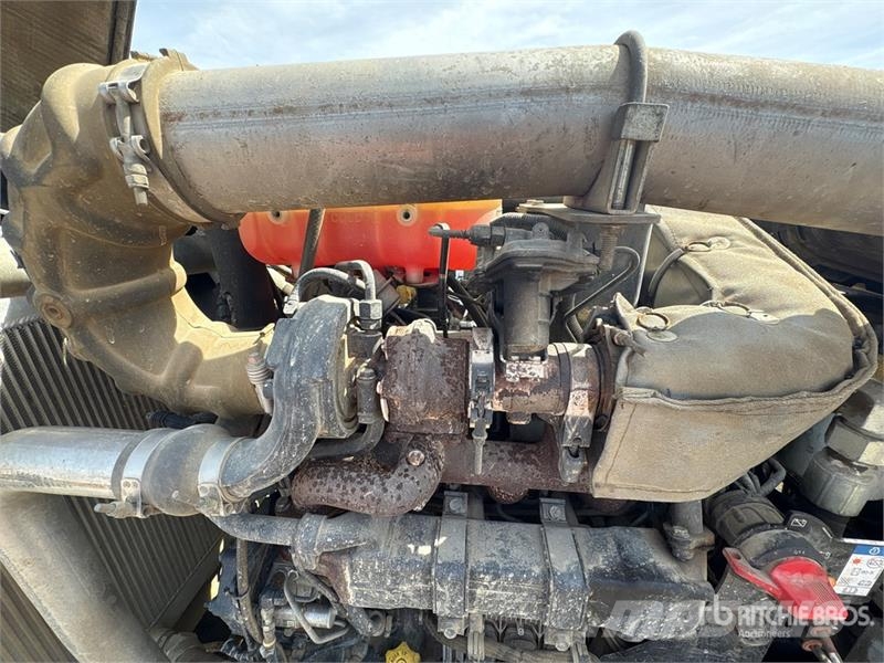 Vermeer D24X40III Directional Drill 水平掘削リグ