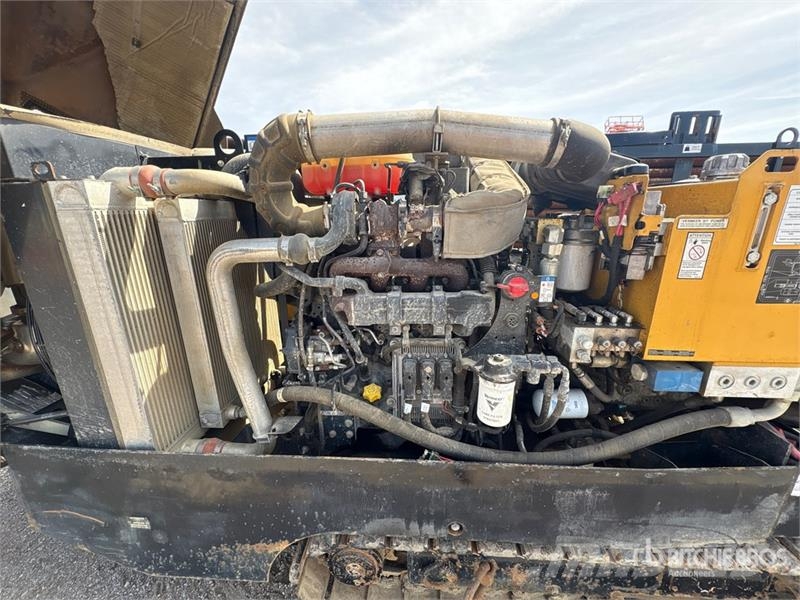 Vermeer D24X40III Directional Drill 水平掘削リグ